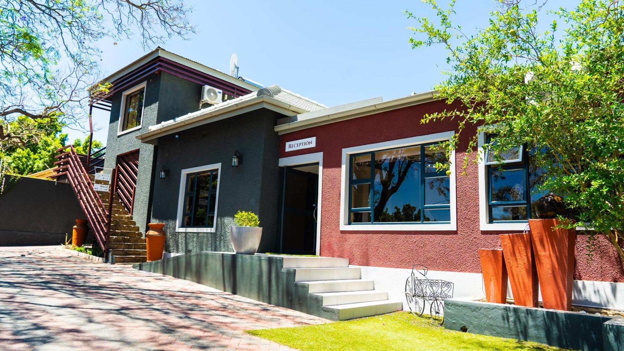 Windhoek Gardens Boutique Hotel Экстерьер фото