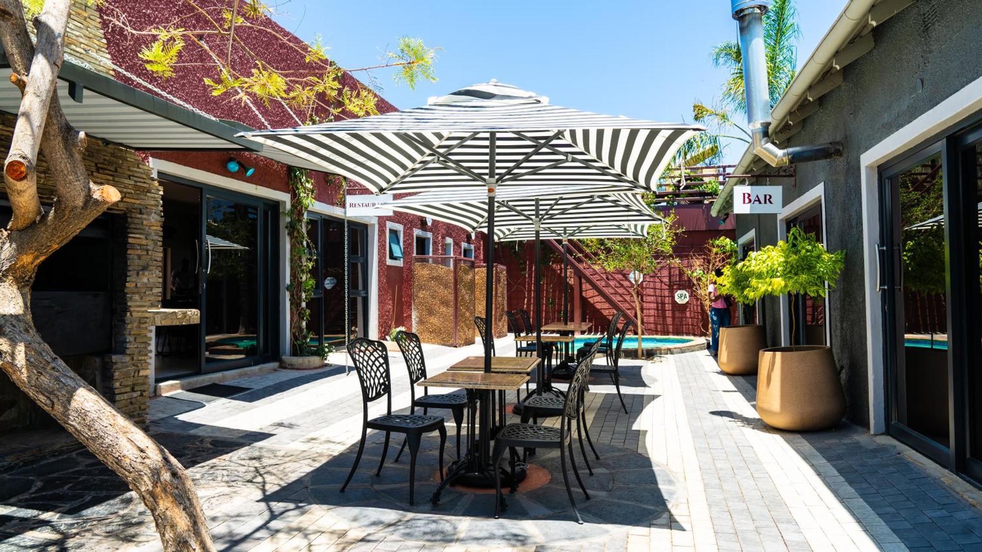 Windhoek Gardens Boutique Hotel Экстерьер фото